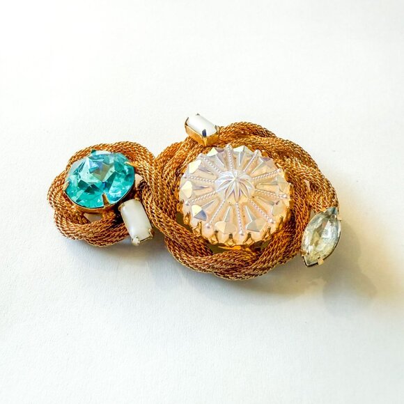 Vintage Hobe Gold Tone Mesh Cord Brooch Faux Opal Teal Crystals - Picture 3 of 7
